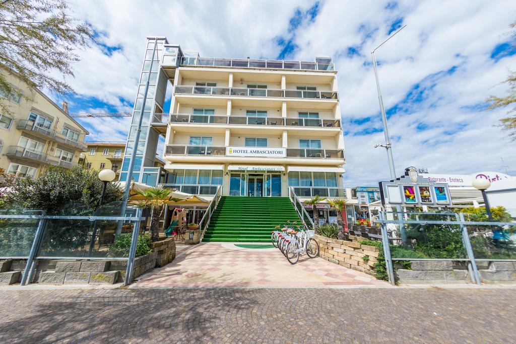Hotel Ambasciatori Sottomarina Exterior foto
